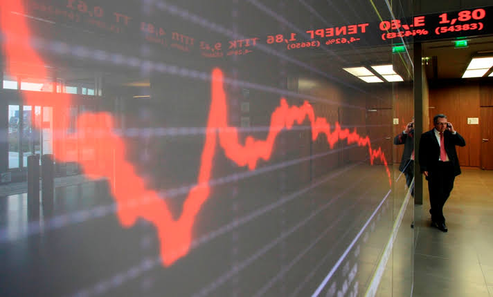 Χ.Α.: Profit taking στις τράπεζες και απώλεια των 2.600 μονάδων – Νέα κορυφή για Motor Oil