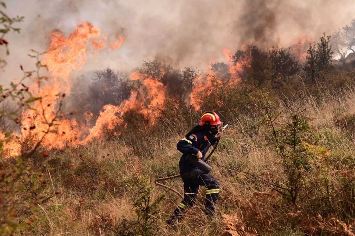 Εποχικοί πυροσβέστες – Αύξηση ωρών απασχόλησης – Κονδύλι 3 εκατ. ευρώ από τον Τουρνά