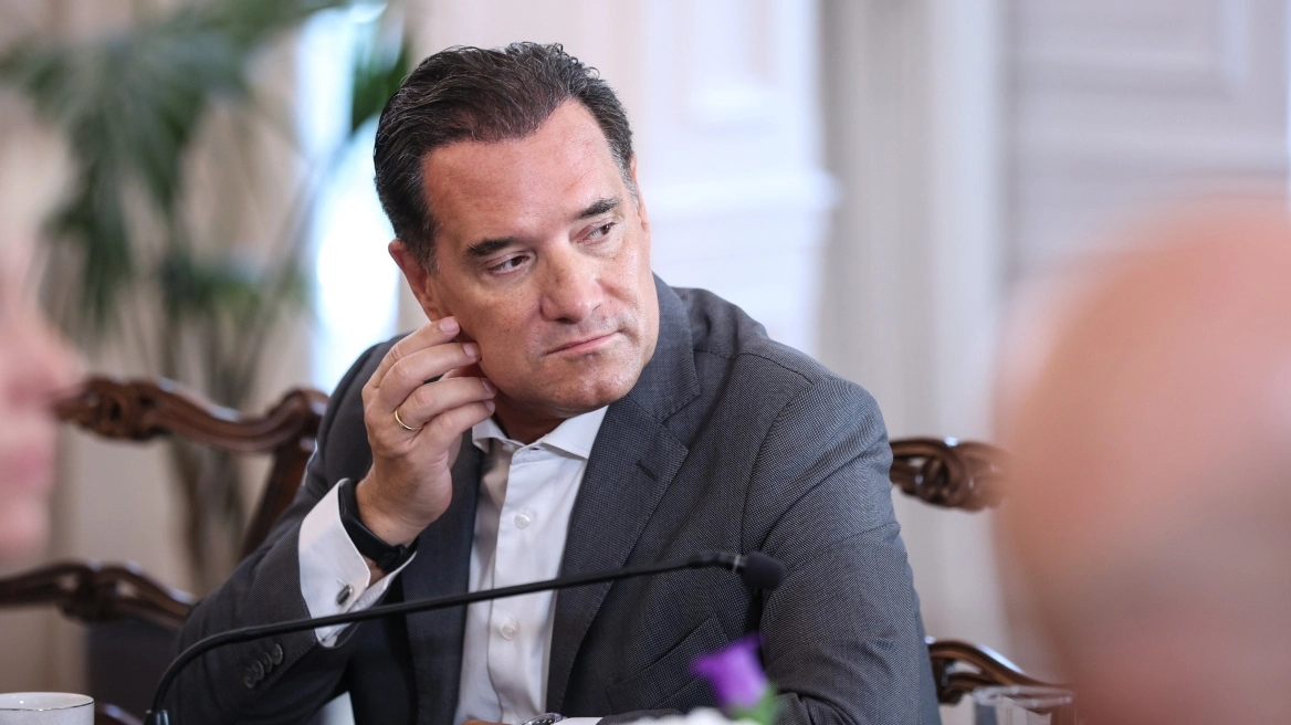 Γεωργιάδης: Πολύ βαριά διαδικασία η πλασμαφαίρεση, γίνεται μόνο σε νοσοκομειακό περιβάλλον