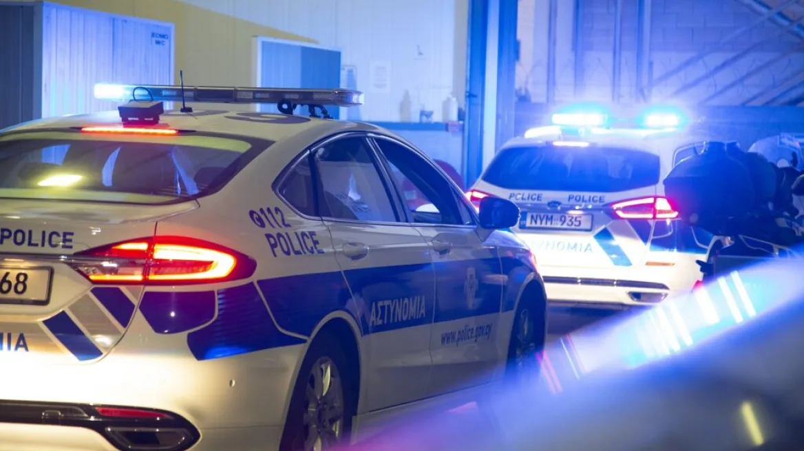 Καταδίωξη με πυροβολισμούς στη Λεμεσό: 34χρονος προσέκρουσε σε περιπολικό και παρέσυρε αστυνομικό πριν συλληφθεί