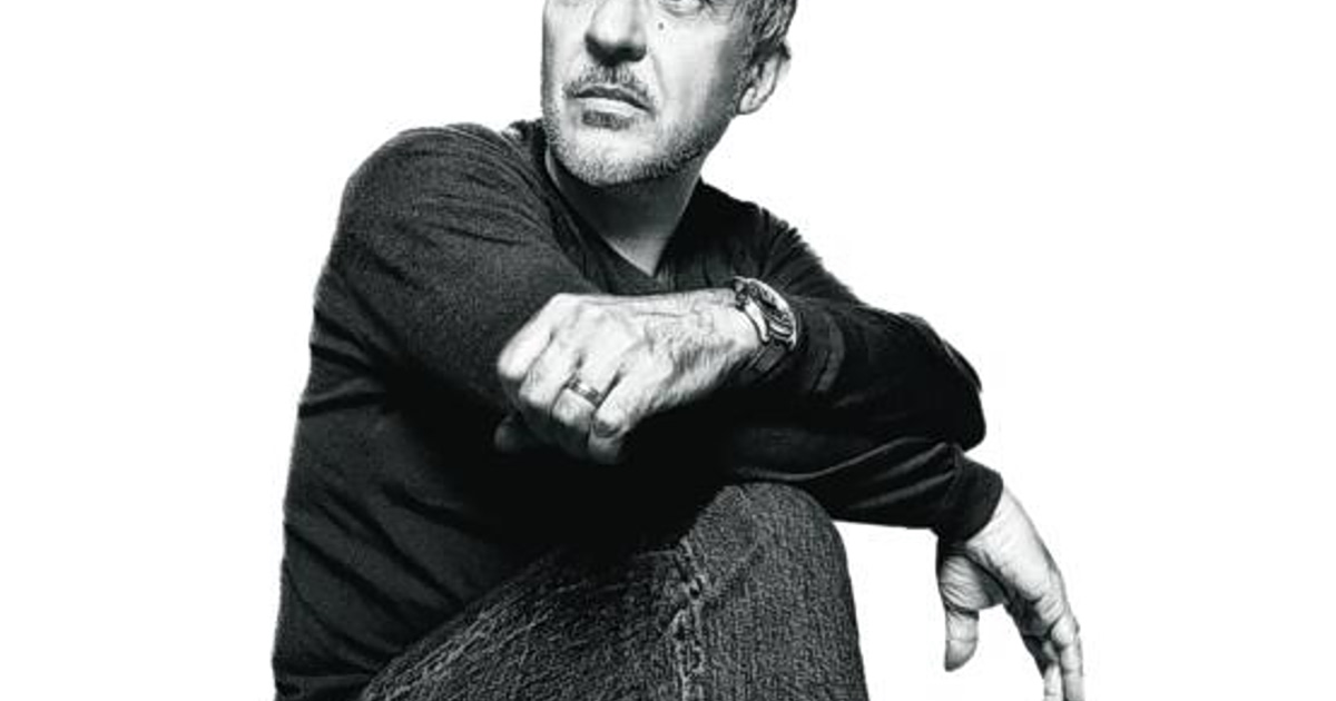 Platon: Όταν ο φακός «μιλάει» για ανθρωπιά στο Μπενάκη