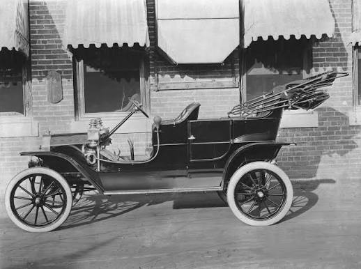Το Model T βάζει την Αμερική σε τέσσερις τροχούς