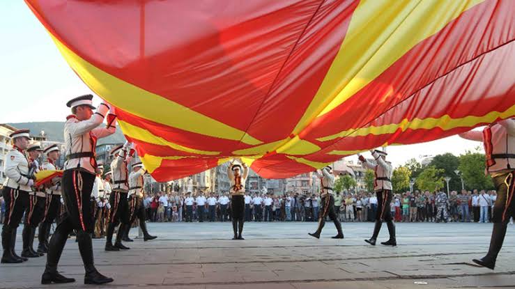 Η Βόρεια Μακεδονία ξεκινά δύσκολη οικονομική μετάβαση