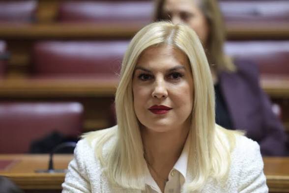 Πιο ΠΑΣΟΚ από τους ΠΑΣΟΚους;