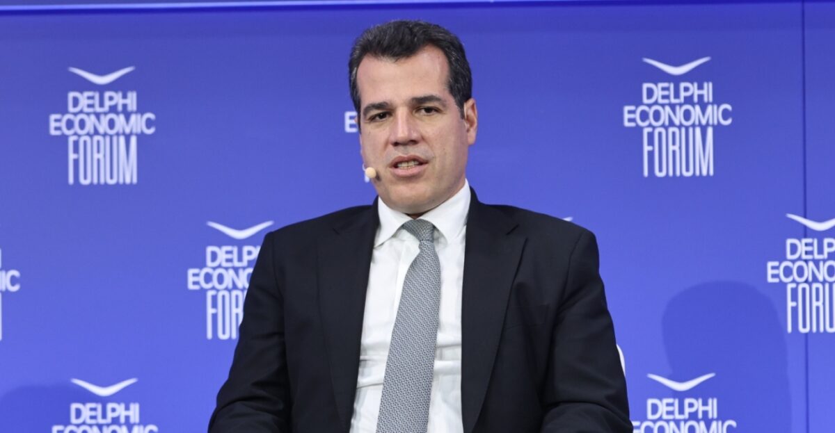 Πλεύρης στο Politico: Έως το 2027 ο πρώτος κόμβος επιστροφών μεταναστών σε τρίτη χώρα