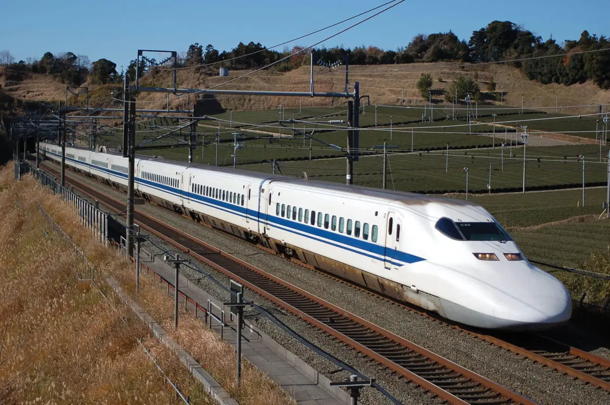 Το Shinkansen συμπιέζει τον οικονομικό χάρτη της Ιαπωνίας