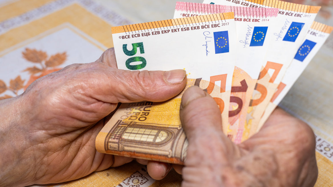 Ο νέος κατώτατος των 1.000 ευρώ και ο υπολογισμός του βάσει αλγόριθμου: Οι δύο νέοι δείκτες που διαμορφώνουν το ύψος του