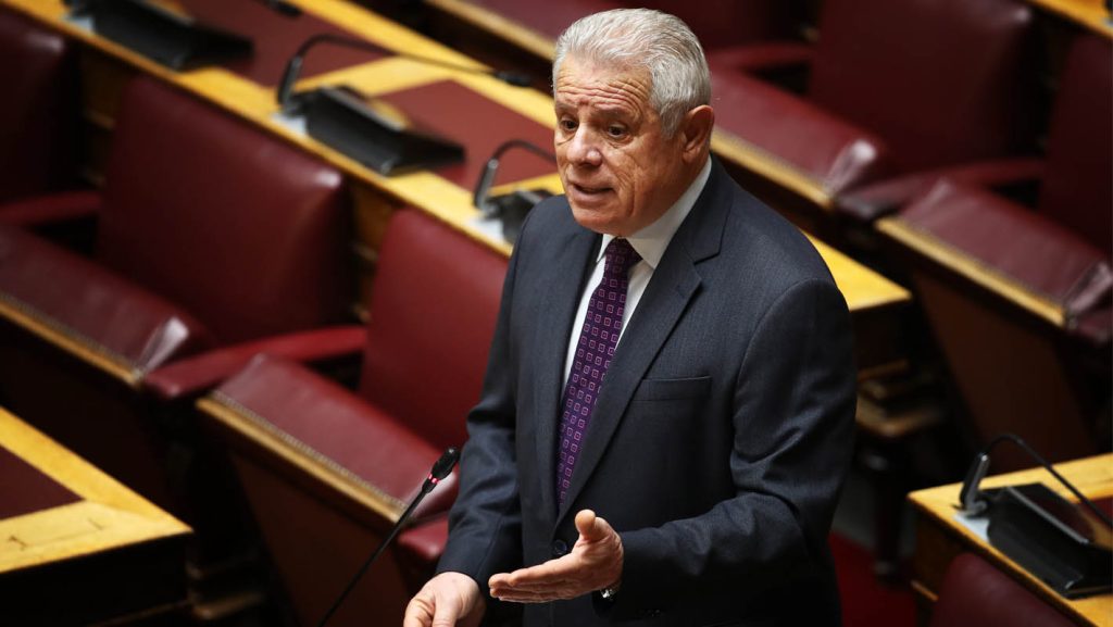 Βλάχος στη Βουλή: «Ξεπετάξατε την ερώτησή μου» – Κριτική στην κυβέρνηση για τους δανειολήπτες