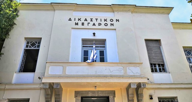 Βόλος: Δύο χρόνια φυλακή στον 31χρονο που έσπασε το χέρι οδηγού ταξί με σκουπόξυλο