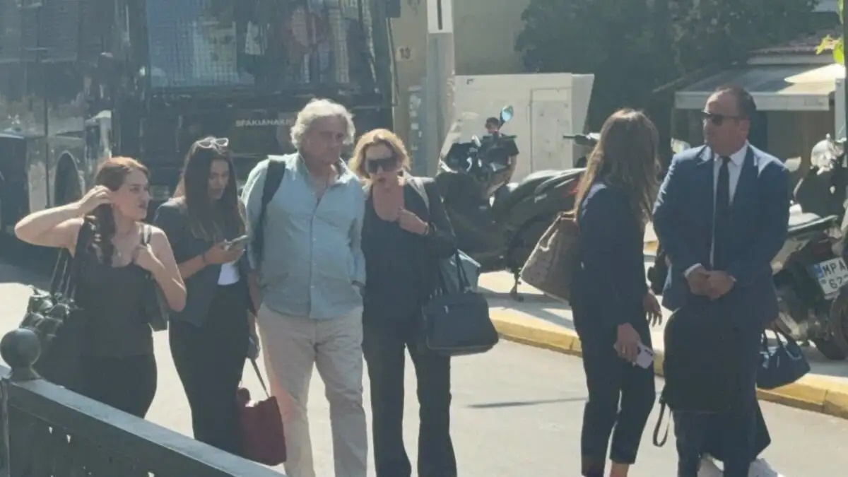 Υπνοθεραπευτής Κομιανός: Τρίωρη κατάθεση στον ανακριτή – «Σύμβαση με τη γιατρό, γνωριμία μέσω κοινών γνωστών»»