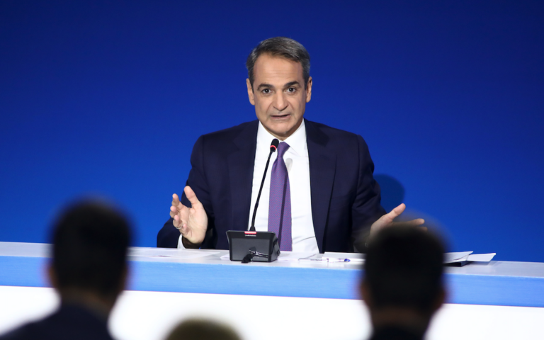 Δεν έπεισαν οι εξαγγελίες Μητσοτάκη στη ΔΕΘ – Ένας στους τρεις ψηφοφόρους της ΝΔ «βλέπει» Σαμαρά