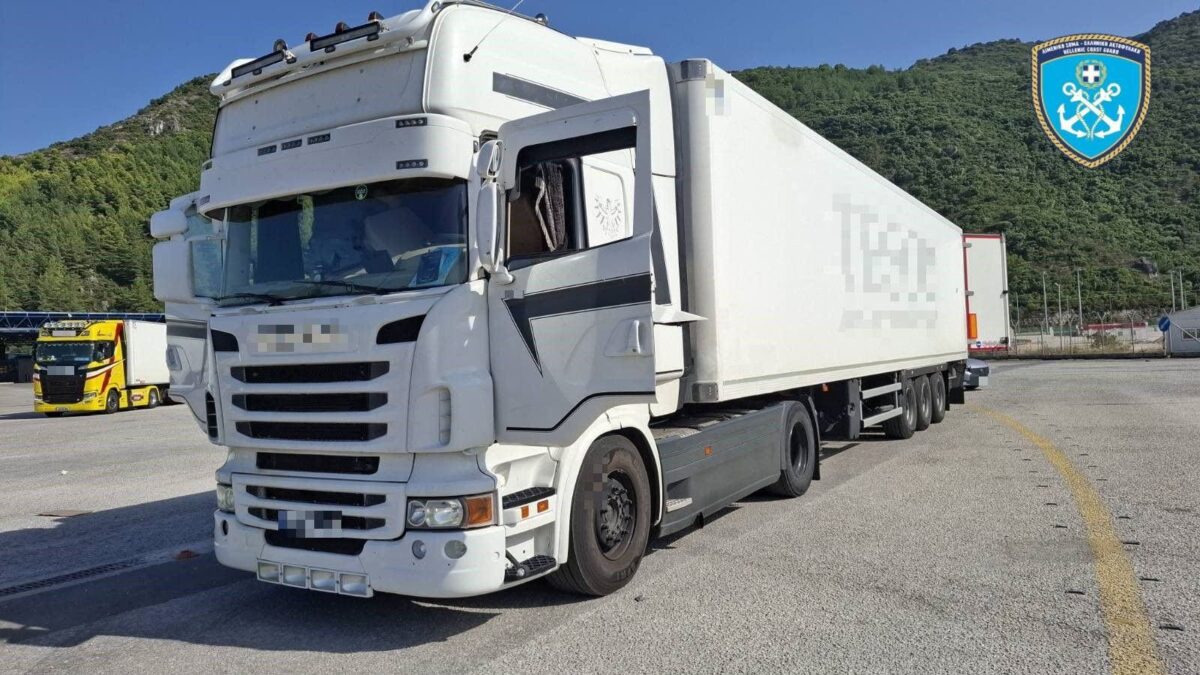 Ηγουμενίτσα: 300 κιλά κάνναβης κρυμμένα σε φορτηγό – Στα χέρια της ΕΛ.ΑΣ. ο 36χρονος οδηγός»