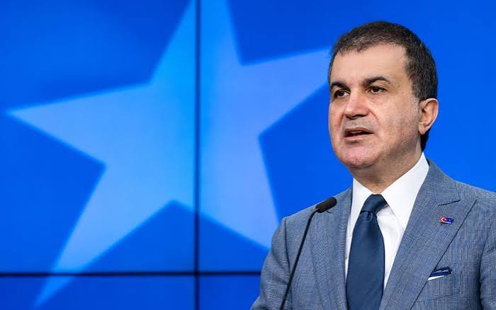 Τσελίκ: Η Τουρκία γνωρίζει τη δύναμή της «στο τραπέζι και στο πεδίο» – Αναφορά σε Αιγαίο, Κυπριακή Δημοκρατία και εμπάργκο όπλων