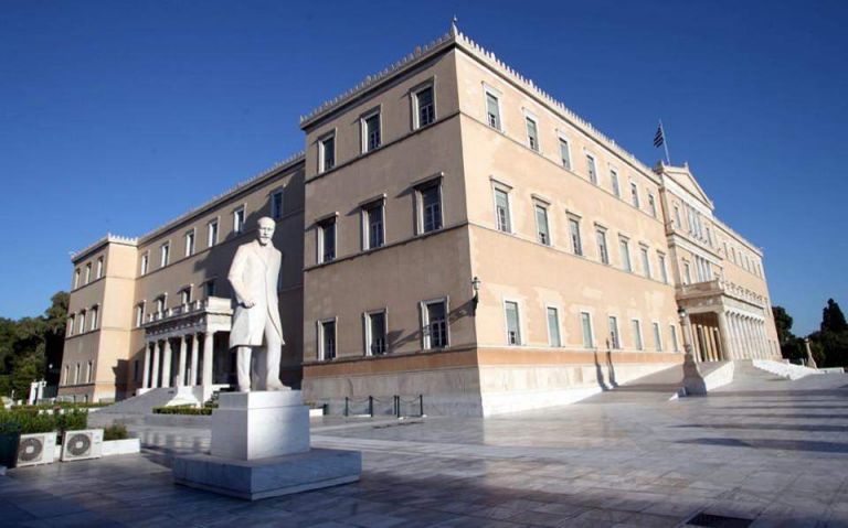 Γραφείο Προϋπολογισμού: Πληθωρισμός τουλάχιστον 3,2% και ανάπτυξη 1,9% – «Δεν έχουμε περιθώρια για το ενεργειακό τσουνάμι»
