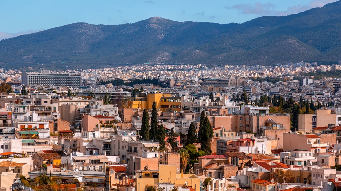 Εφορία: Ακίνητα στο «σφυρί» για αρρύθμιστα χρέη, ποιοι κινδυνεύουν να χάσουν την περιουσία τους