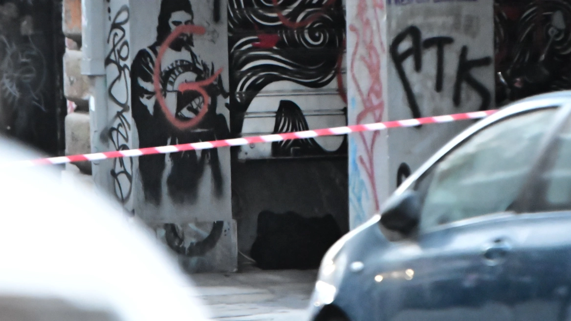 Συναγερμός στα Εξάρχεια για ύποπτη τσάντα, ποιοι δρόμοι έχουν κλείσει