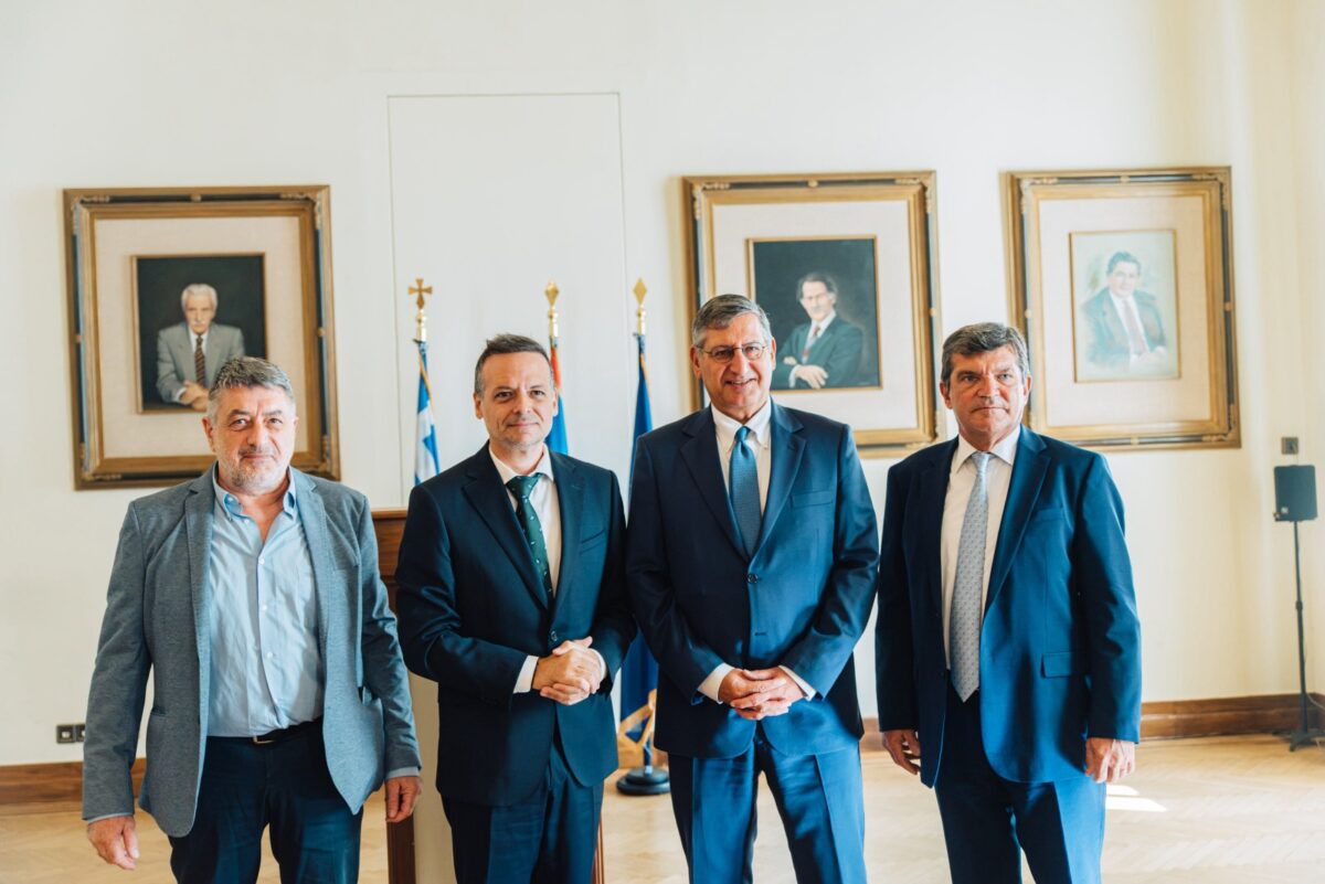 Εθνική Τράπεζα: Συμφωνία με τον Δήμο Αθηναίων για επτά ακίνητα – Συμβάλλει στην υλοποίηση της Διπλής Ανάπλασης
