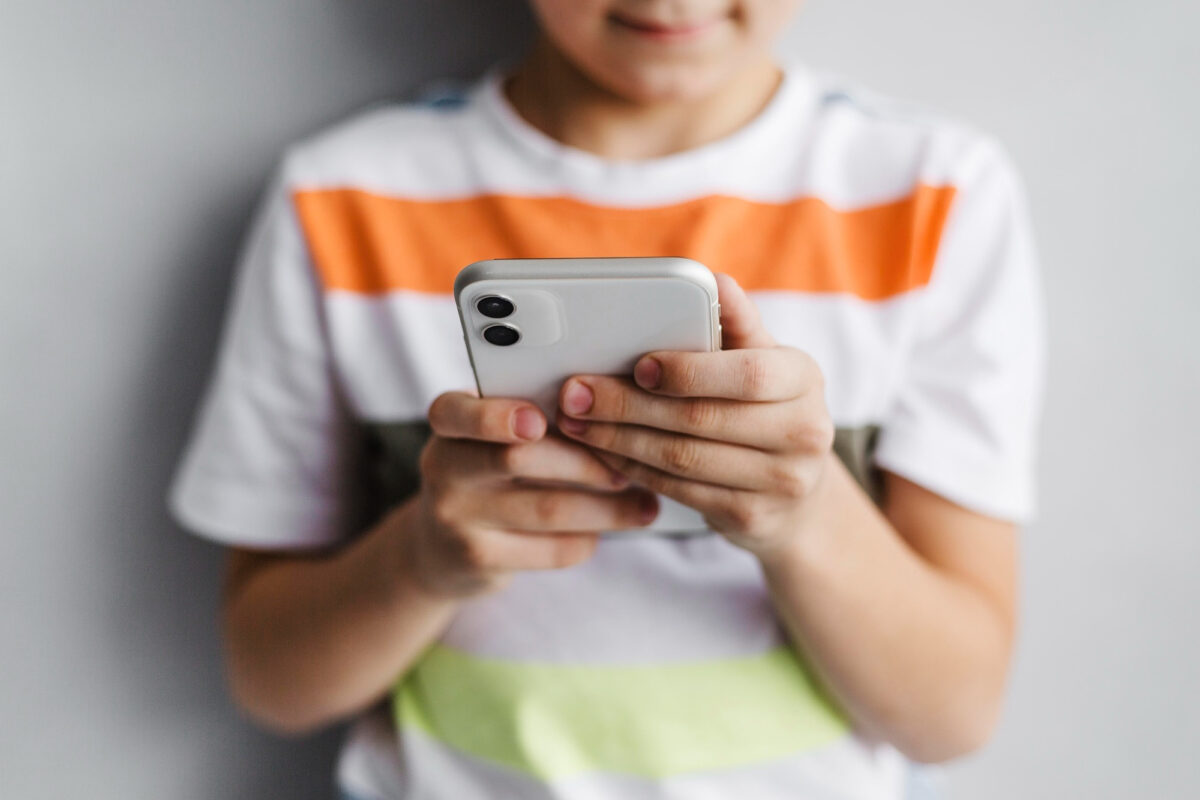 TikTok, Instagram: Τέλος για τους κάτω των 15! Το μεγάλο “μπλόκο”