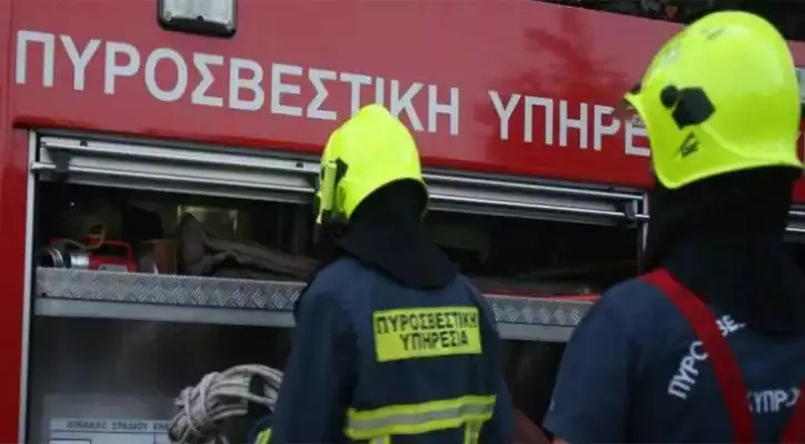 Μεταξουργείο: Φωτιά σε εγκαταλελειμμένο κτίριο – χάος στην Κεραμεικού!