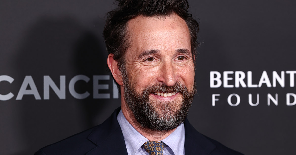 Noah Wyle: Η «φάρσα» που τον έκανε τον πιο σέξι άνδρα του 2026!