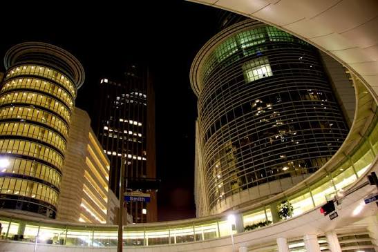 Η Enron αρχίζει να καταρρέει στη Wall Street