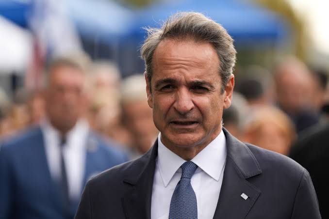 Τι θα κάνει ο Μητσοτάκης με τους “αμάζευτους”;