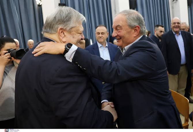 Καραμανλής και Βενιζέλος μαζί