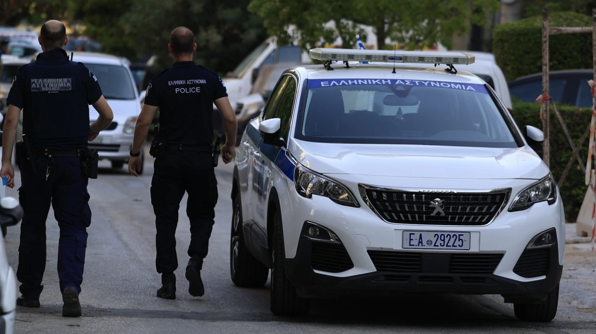 Συνελήφθησαν 11 οπαδοί της Μπόρατς πριν το ματς με τον Παναθηναϊκό, «αν ήρθαν για επεισόδια, διάλεξαν λάθος χώρα» λέει ο Χρυσοχοΐδης