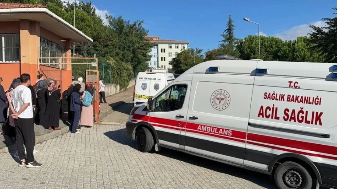 Μια 15χρονη μαχαίρωσε και τραυμάτισε πέντε μαθήτριες σε γυμνάσιο της Κωνσταντινούπολης, σε σοβαρή κατάσταση οι τρεις