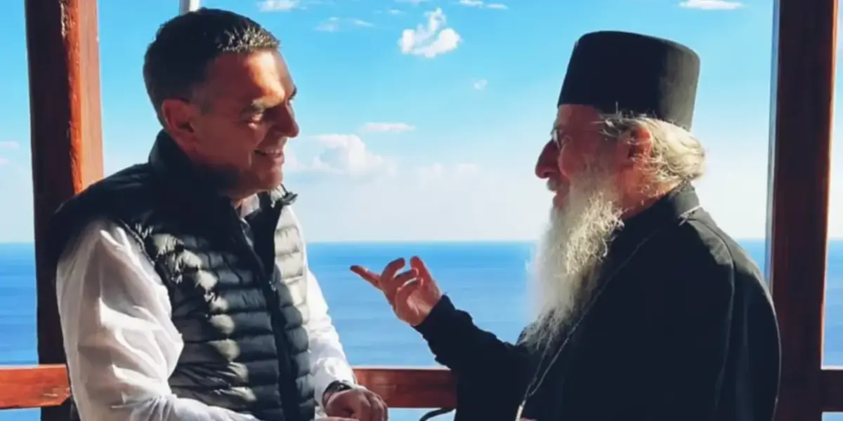 Ο Τσίπρας αλλάζει στρατηγική και ρίχνει δίχτυα προς το Κέντρο