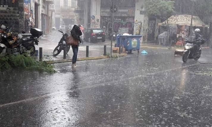 Κακοκαιρία: Νέα επιδείνωση στην Αττική από το βράδυ – Τι προβλέπει η ΕΜΥ έως την Τετάρτη
