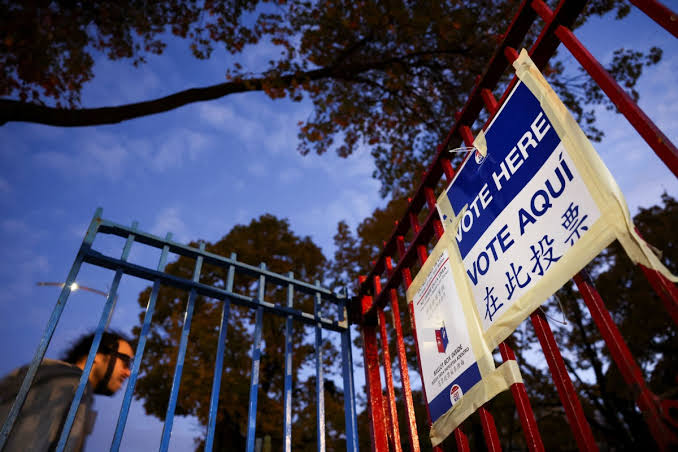 Ενδιάμεσες εκλογές ΗΠΑ: Ρεκόρ με 47,9 εκατ. πρόωρες ψήφους – Την Τρίτη η τελική μάχη