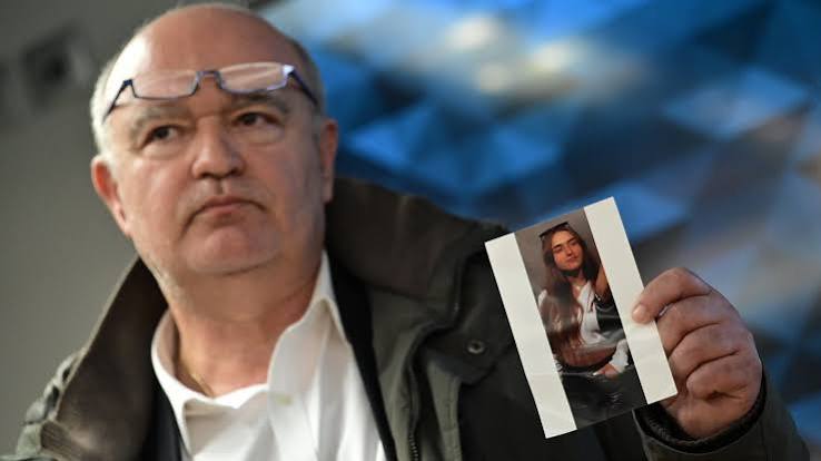 Τέμπη: «Κάποια πρόσωπα δεν αγγίχτηκαν» – Κατέθεσε ο πατέρας της Αναστασίας Παπαγγελή