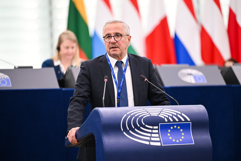 Μπλόκο Μανιάτη στην τουρκική χρηματοδότηση – «Όχι» σε όποιον αμφισβητεί την κυριαρχία