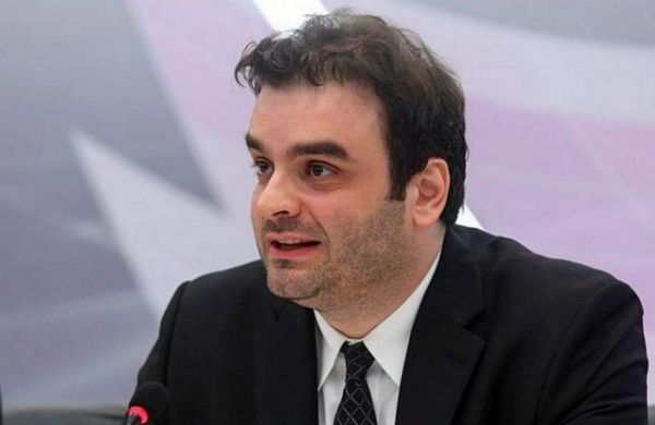 Πιερρακάκης από Ξάνθη: «Λελογισμένες» οι αυξήσεις στα καπνικά – Ισχύς από το 2036