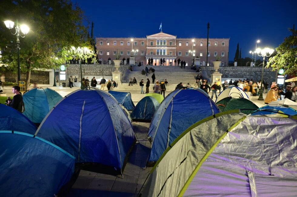 Φοιτητές σε Αθήνα, Θεσσαλονίκη και Πάτρα: Κατασκηνώσεις στις πλατείες – Την Τετάρτη τα συλλαλητήρια