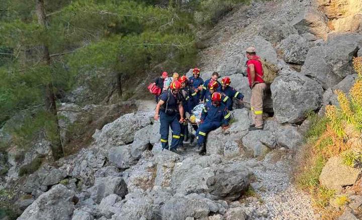 Σφακιά: Εντοπίστηκε σώος ο 73χρονος Βρετανός στο φαράγγι της Ίμπρου